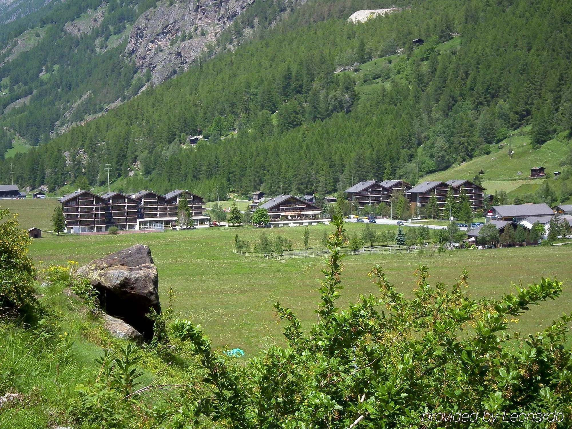 Premium Apartments @ Monte Rosa Täsch Buitenkant foto