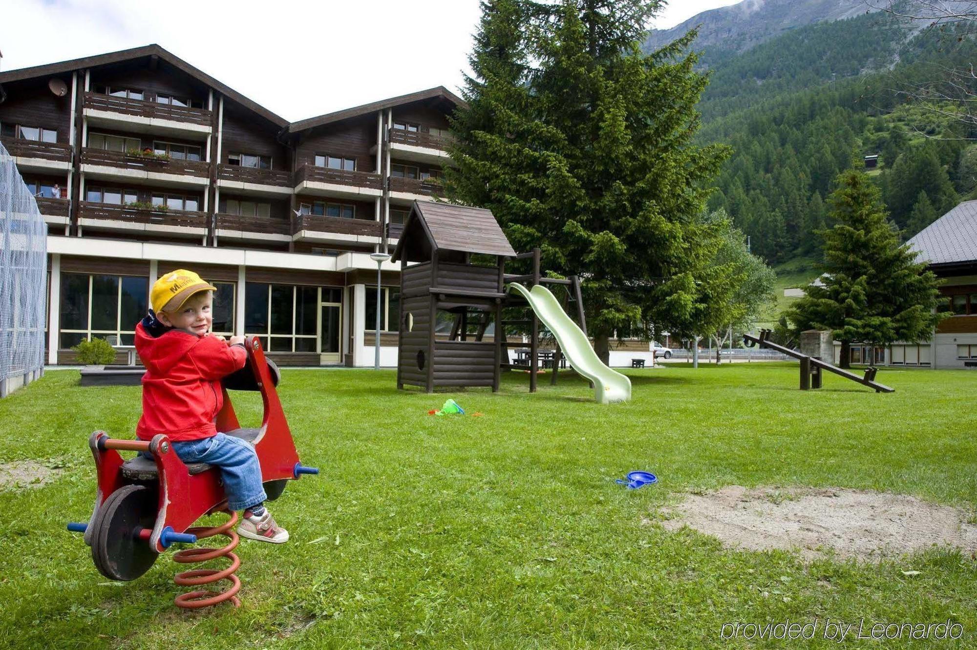 Premium Apartments @ Monte Rosa Täsch Buitenkant foto